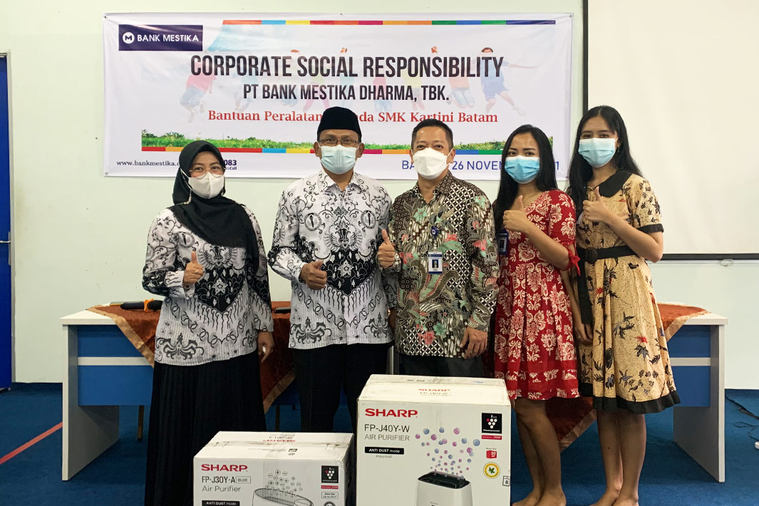 Bank Mestika Lakukan CSR Bantuan Peralatan Kepada SMK Kartini Batam